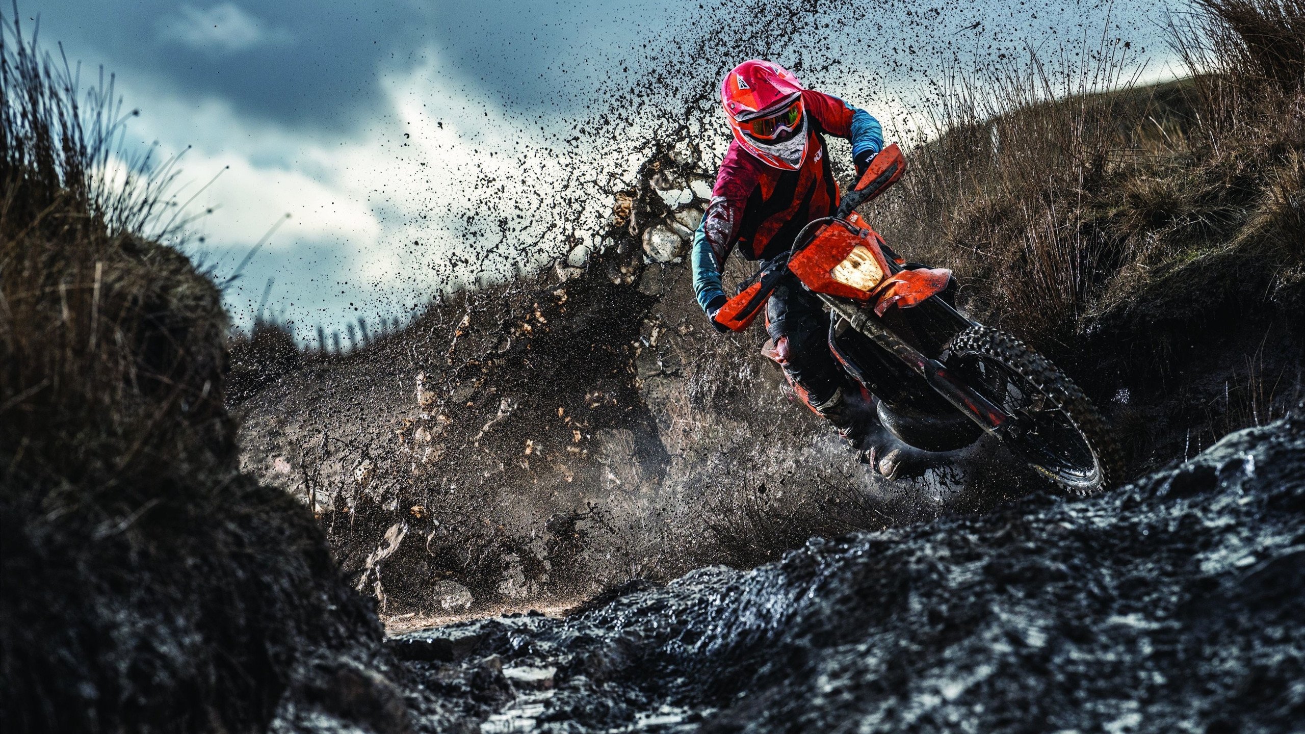 中学篮球注重团队合作精神塑造运动品格,篮球的合作精神